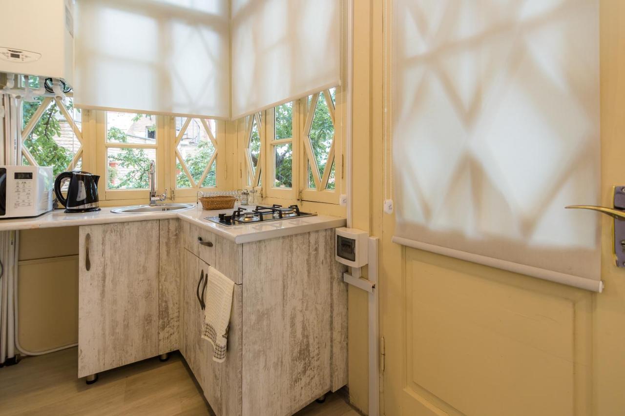 M & L Old Tbilisi Apartment Екстериор снимка