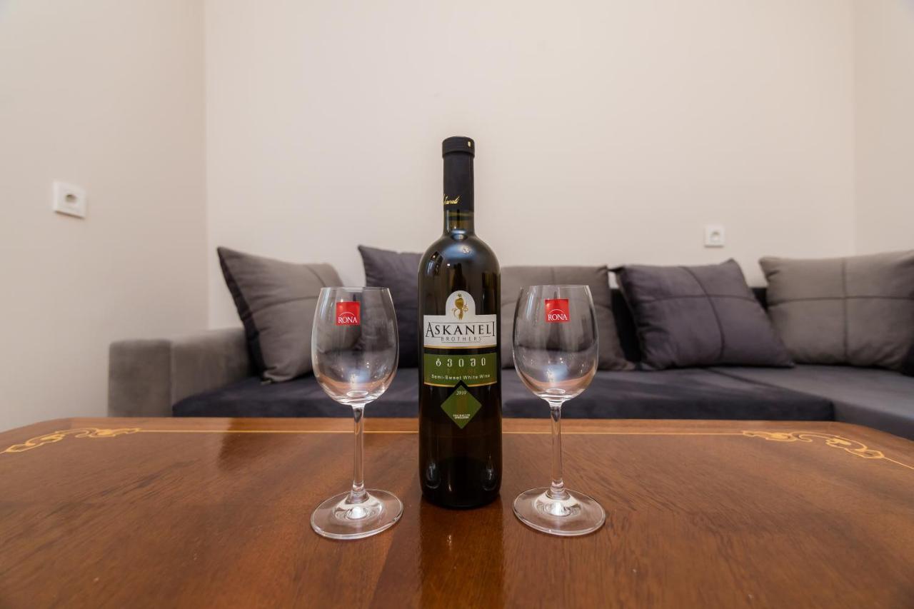 M & L Old Tbilisi Apartment Екстериор снимка